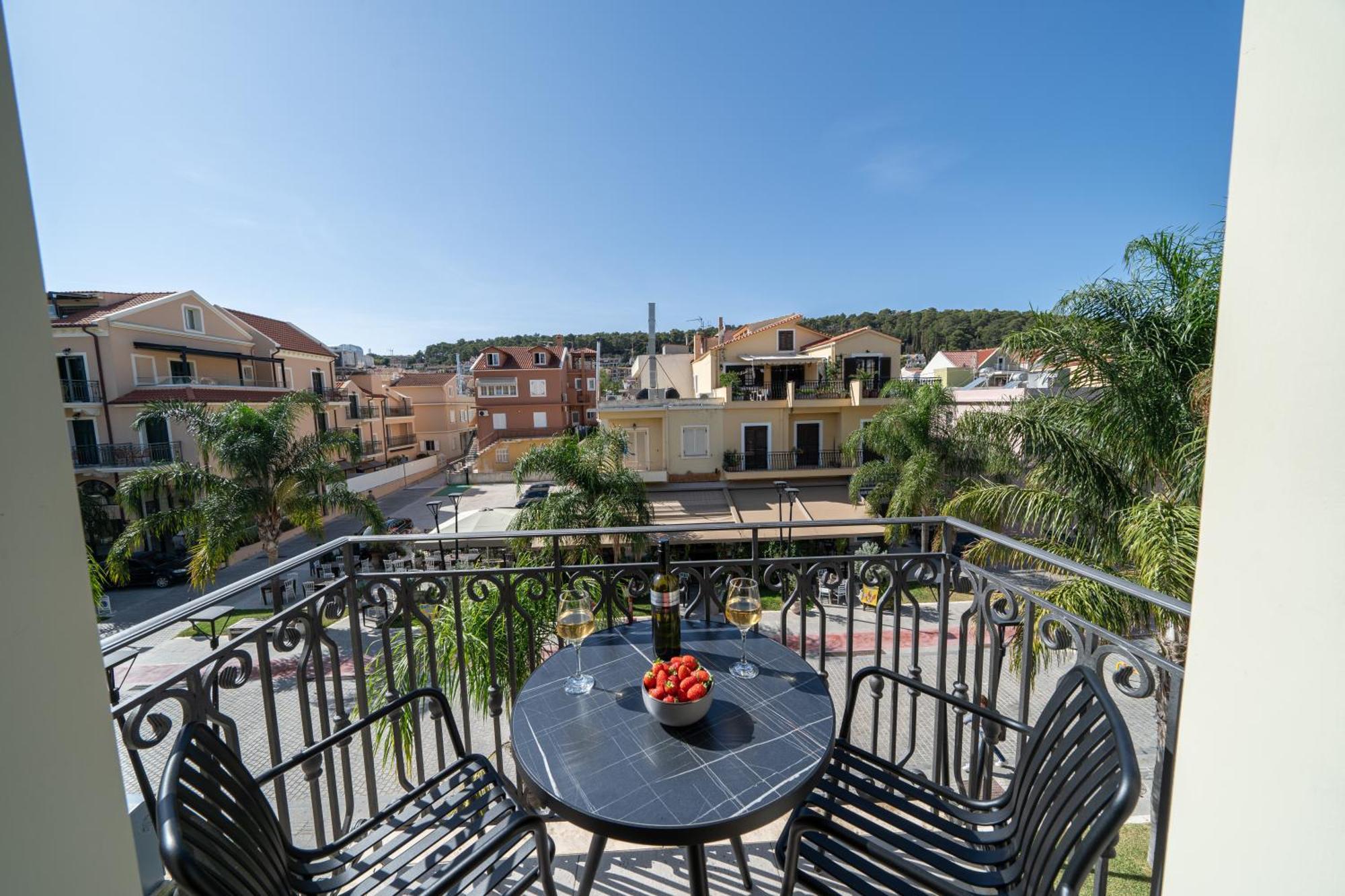 Kantada Central Suite Аргостолион Экстерьер фото